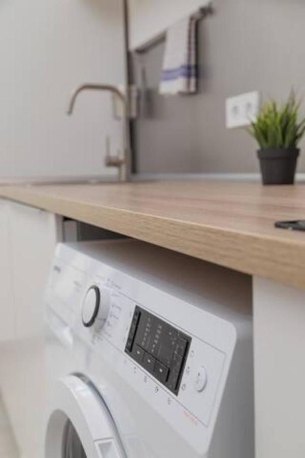 Hi-Bp Sunny Home Apartments In The Heart Of 부다페스트 외부 사진
